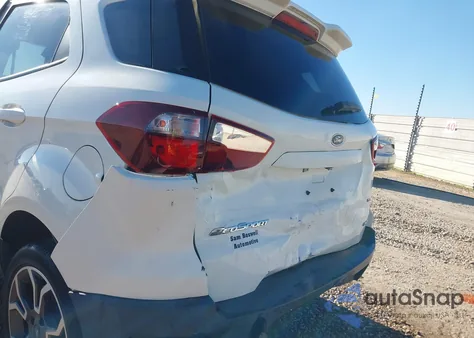 2020 Ford Ecosport Ses z USA, uszkodzony, nr VIN MAJ6S3JL1LC330270